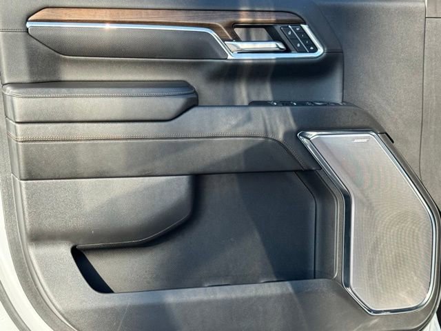 Used 2024 Chevrolet Silverado 2500 High Country w/ Technology Package image 21