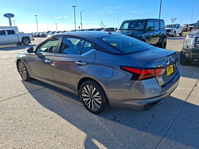 Used 2023 Nissan Altima 2.5 SV image 4