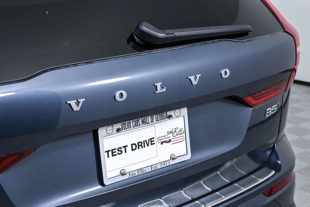 New 2026 Volvo XC60 B5 Plus w/ Protection Package Premier AWD/4WD image 36