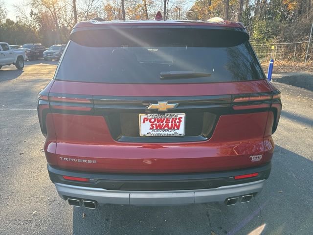 Used 2026 Chevrolet Traverse LT w/ Enhanced Driving Package image 4