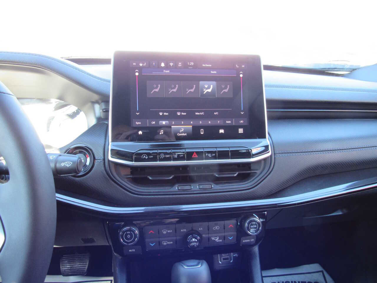 Used 2026 Jeep Compass Limited image 20