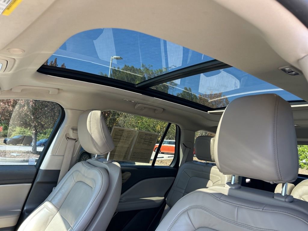 Used 2022 Lincoln Aviator Reserve w/ Elements Package Plus image 20