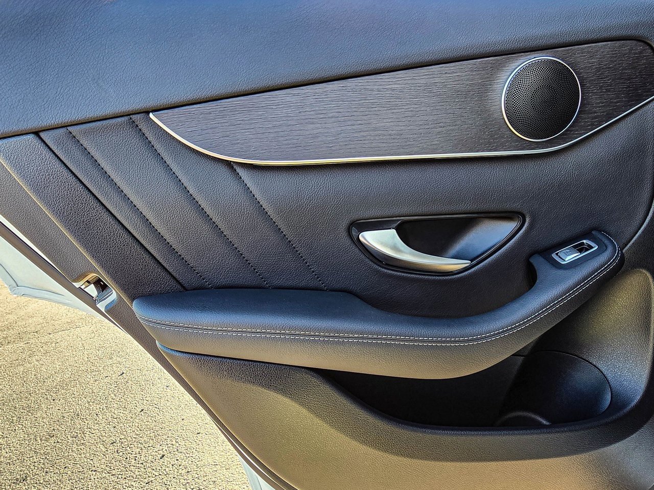 Used 2022 Mercedes-Benz GLC 300 4MATIC image 29