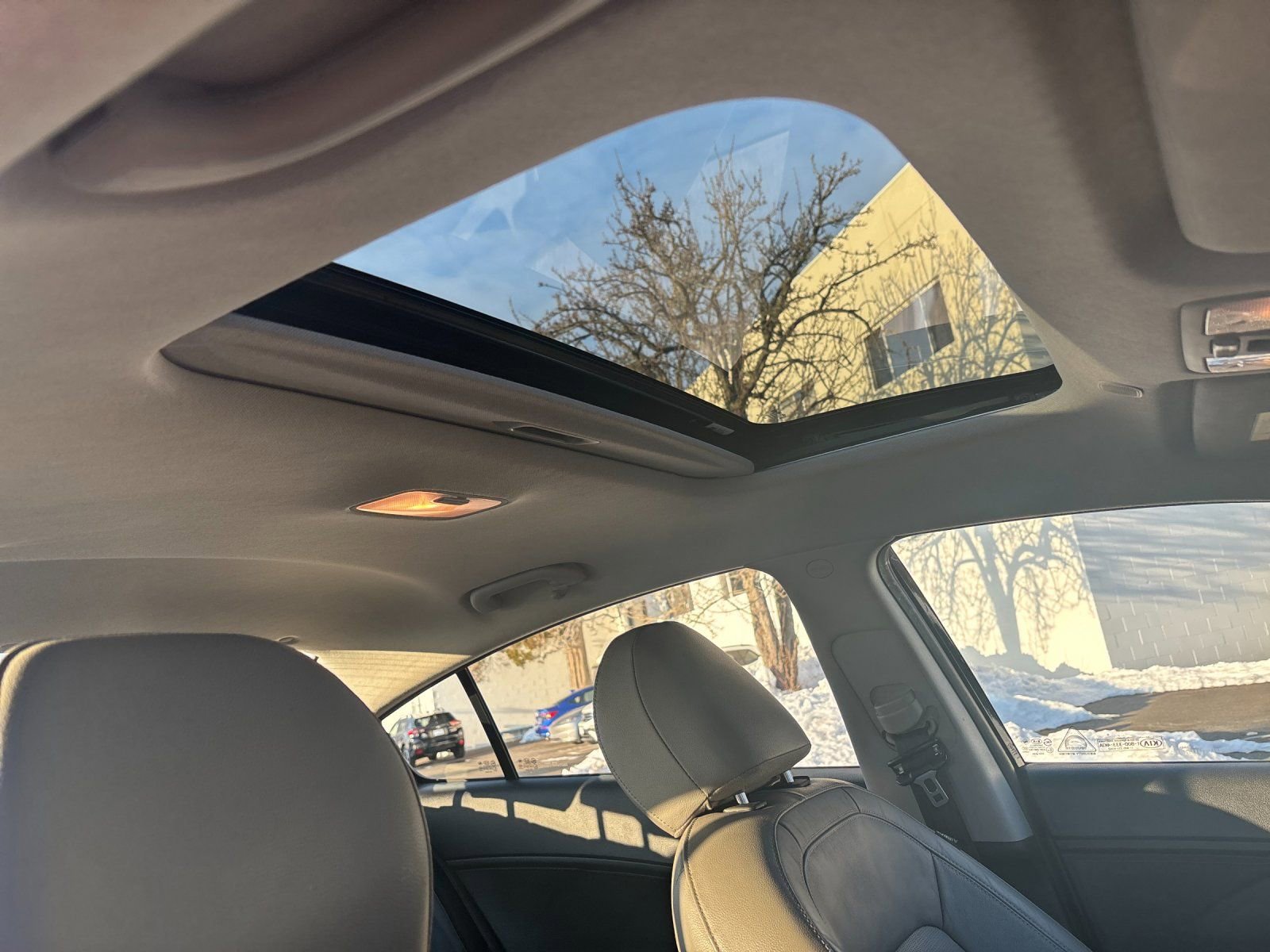 Used 2015 Kia Forte EX w/ Premium Package image 17