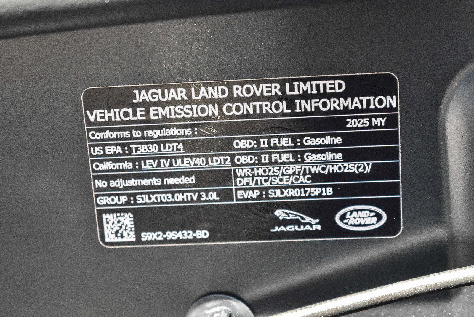 Used 2025 Land Rover Range Rover SE image 29
