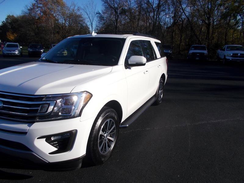 Used 2020 Ford Expedition XLT w/ Equipment Group 202A image 8