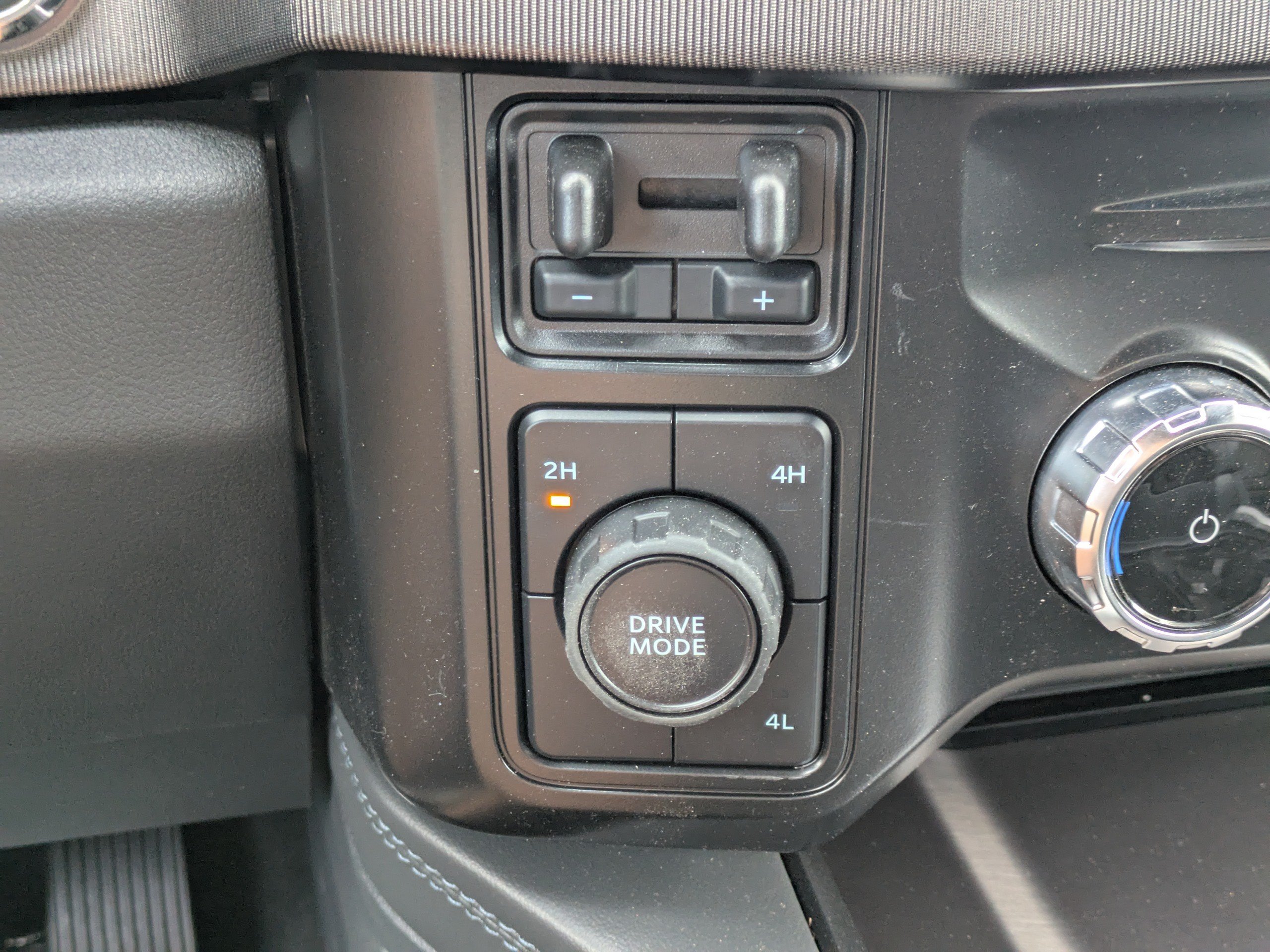 New 2026 Ford F350 Platinum AWD/4WD image 26