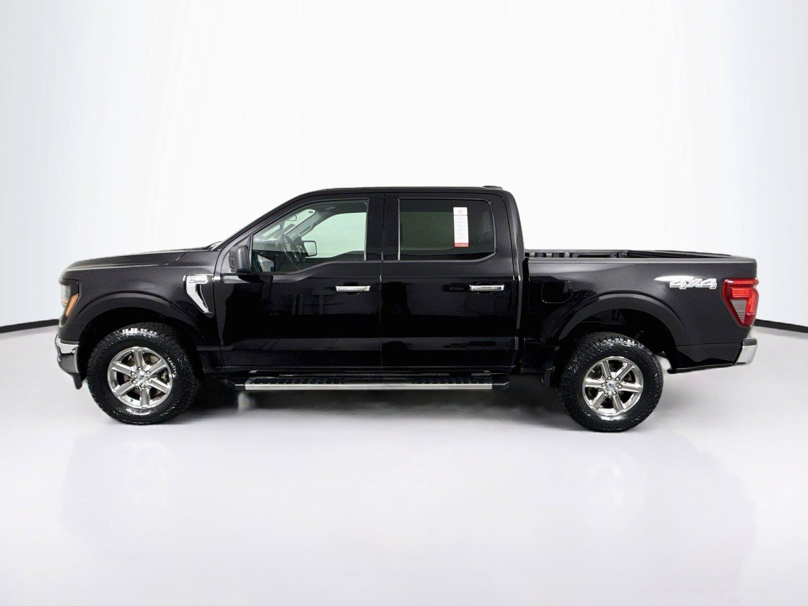 Used 2025 Ford F150 XLT w/ Equipment Group 301A Standard AWD/4WD image 11