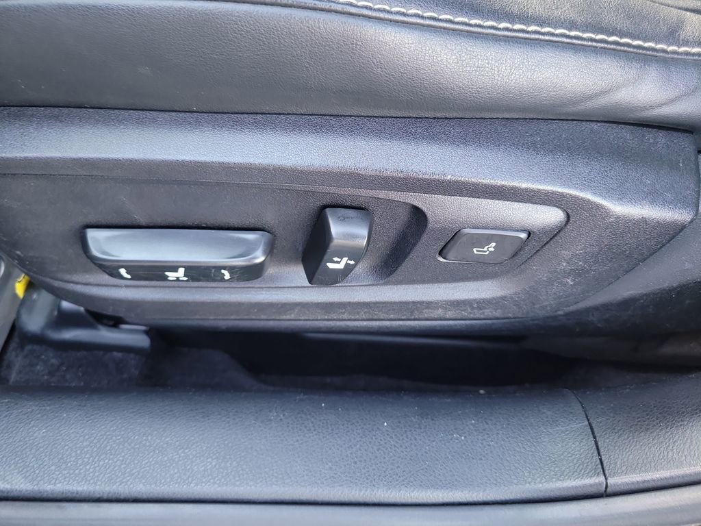 Used 2015 Lexus ES 350 w/ Premium Package image 17