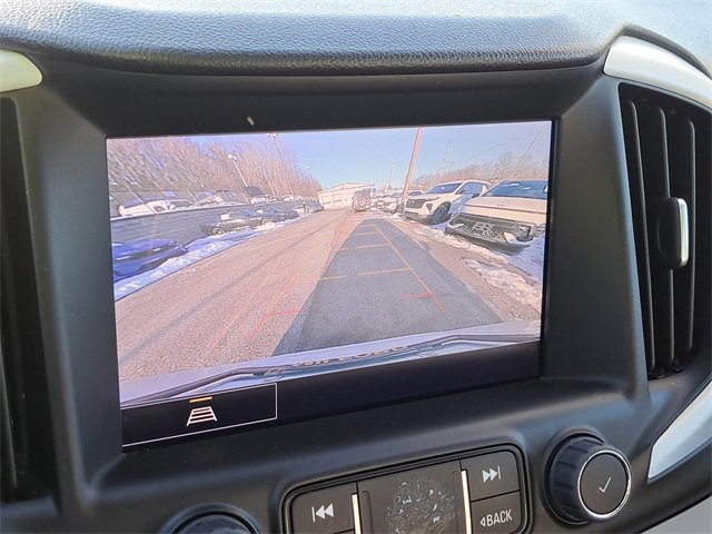 Used 2023 GMC Terrain SLT image 16