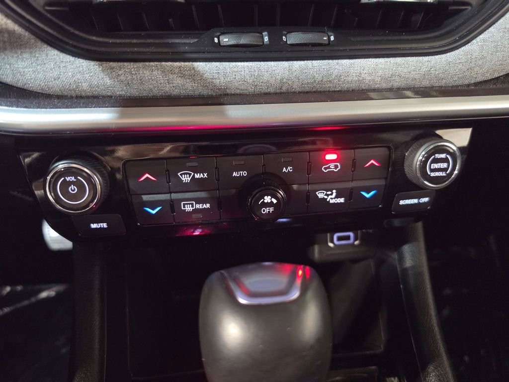 Used 2022 Jeep Compass Latitude w/ Convenience Group image 16