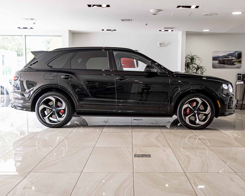 Used 2022 Bentley Bentayga image 10