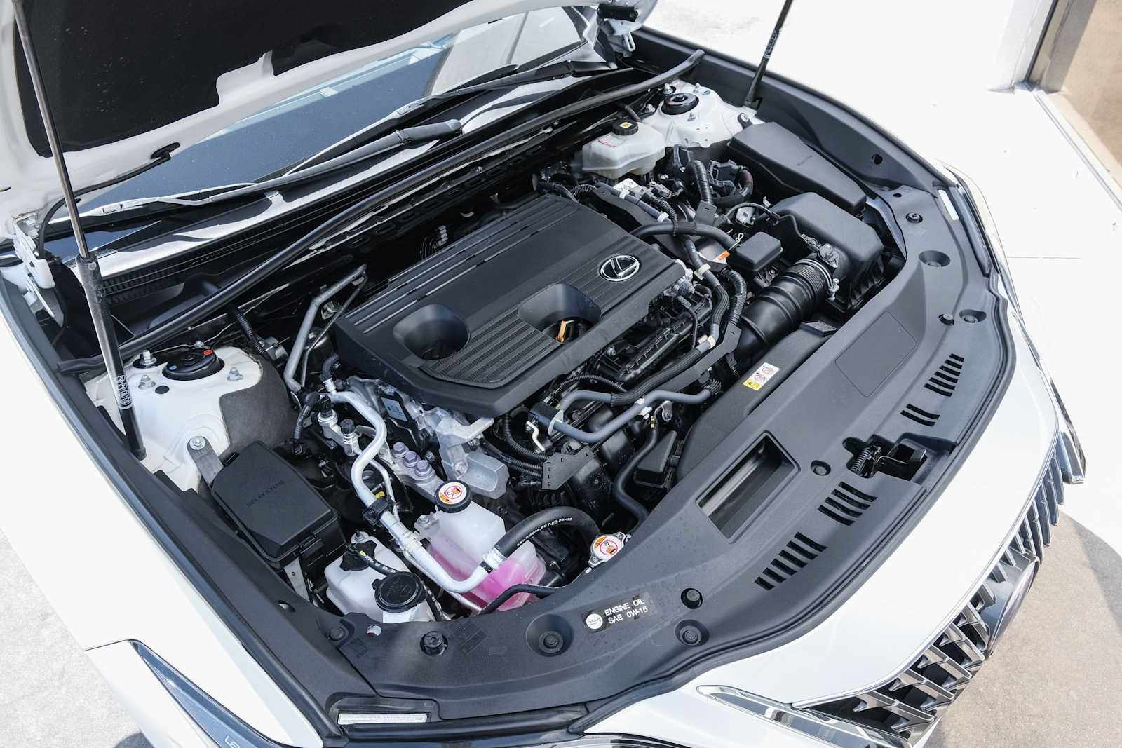 Used 2022 Lexus ES 300h Ultra Luxury w/ Accessory Package 2 FWD image 52