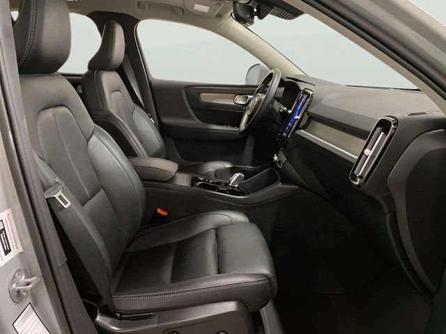 Used 2025 Volvo XC40 B5 Plus AWD/4WD image 78