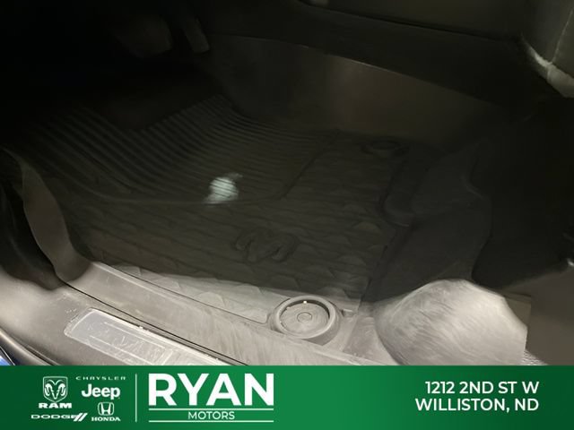 Used 2021 RAM 1500 Laramie w/ Sport Appearance Package AWD/4WD image 11