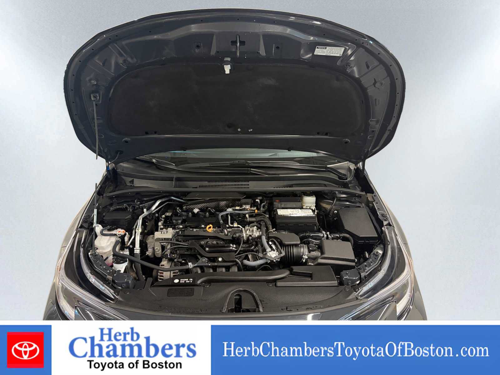 Used 2025 Toyota Corolla XSE FWD image 7
