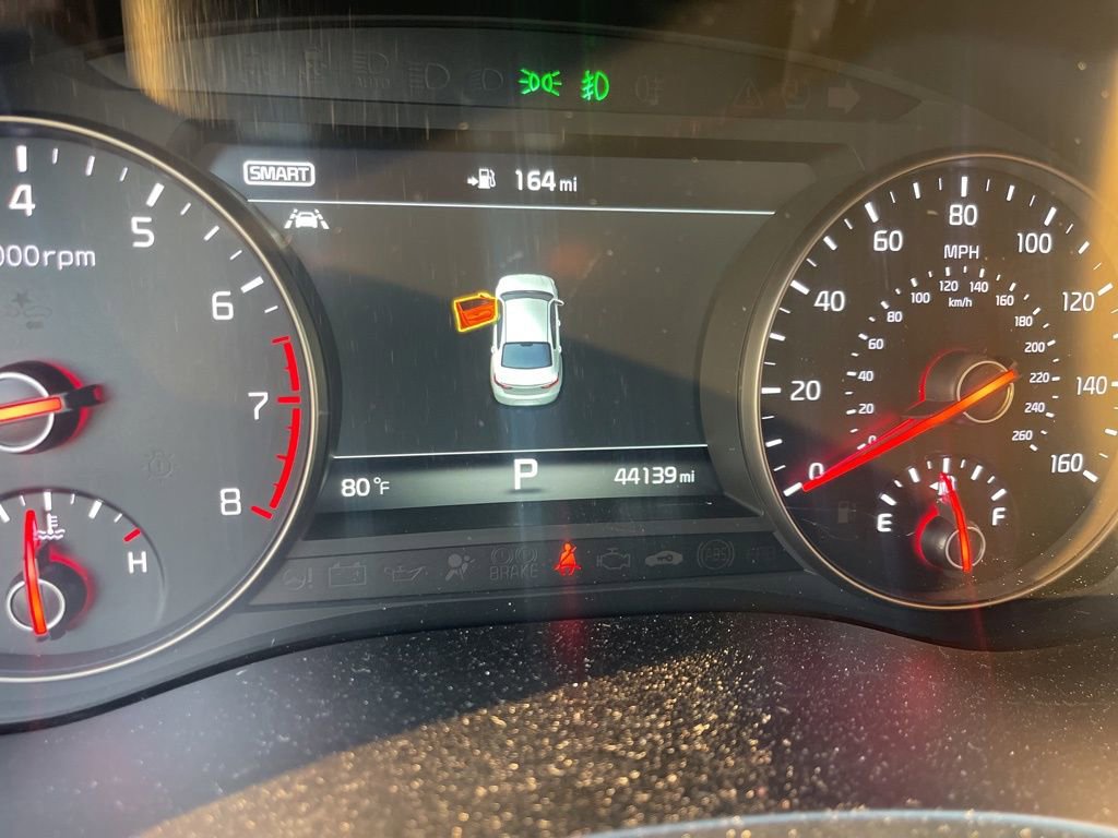 Used 2017 Kia Cadenza Limited image 5