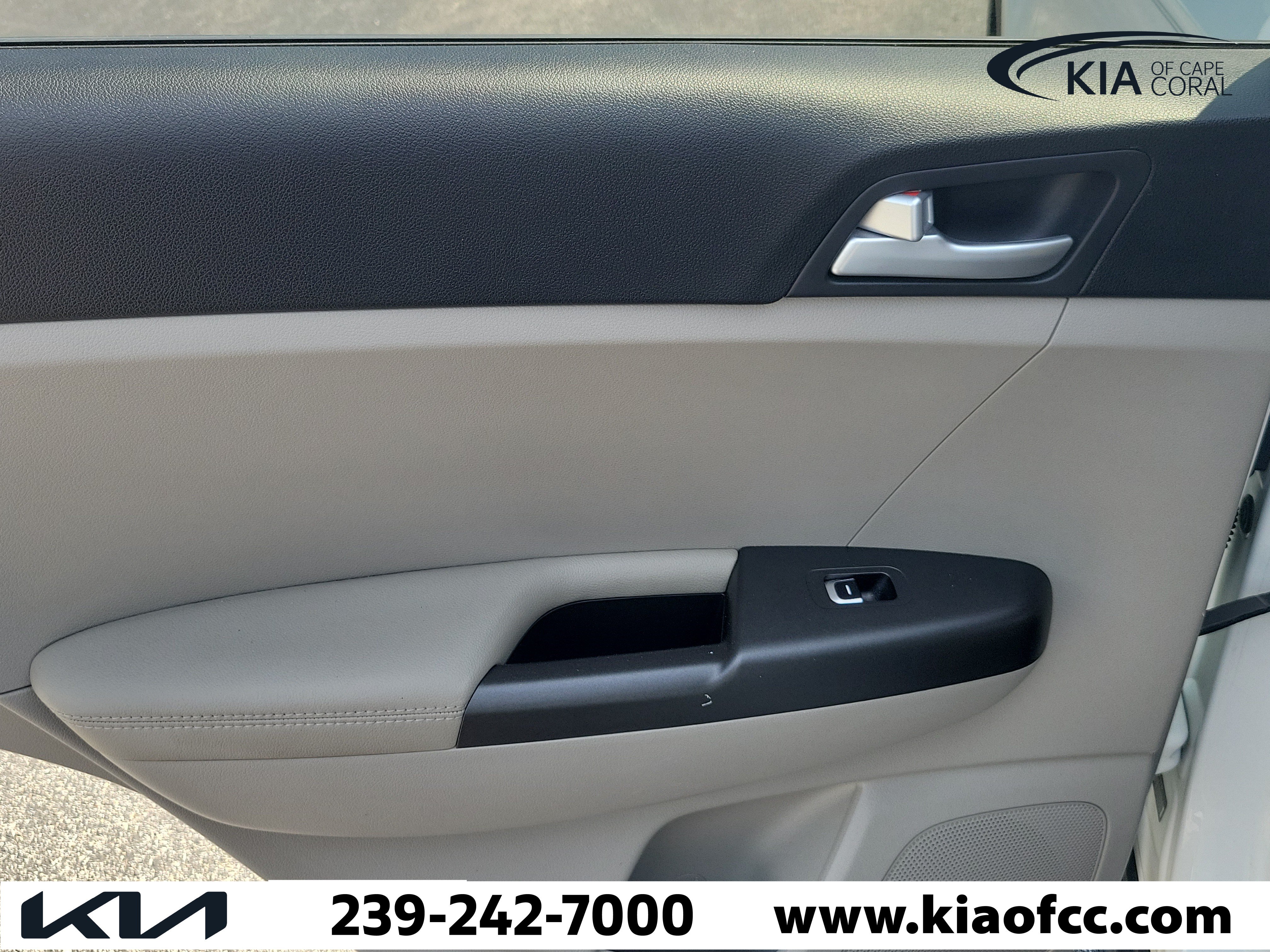 Used 2020 Kia Sportage LX FWD image 14
