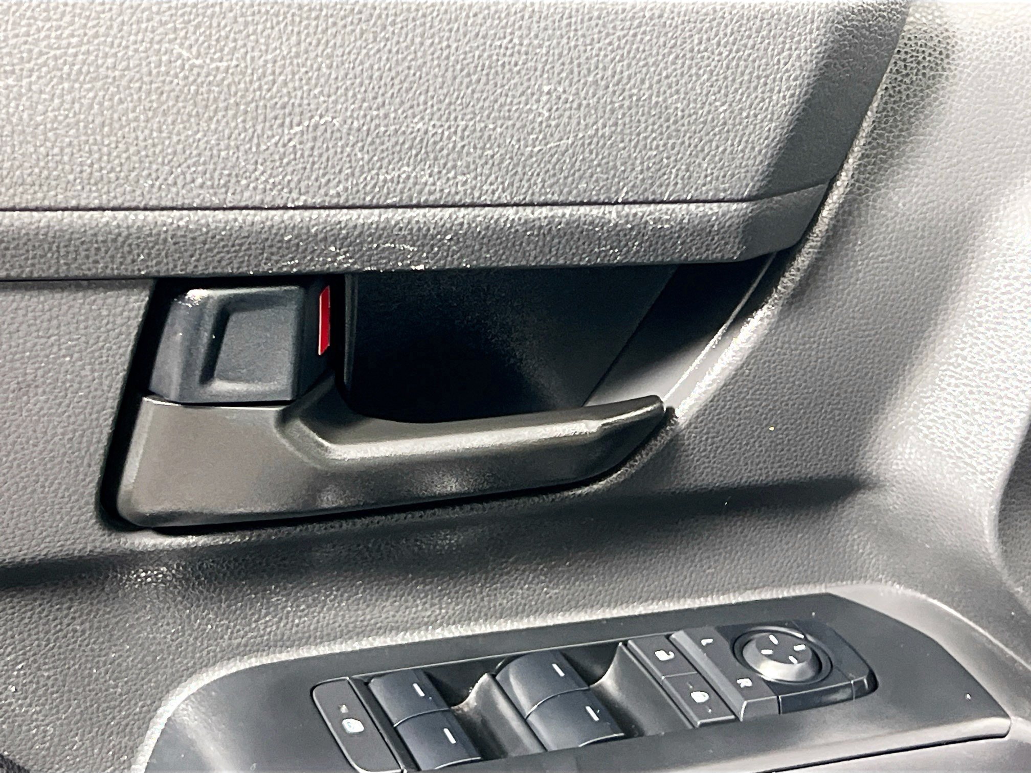 Used 2025 Toyota Tacoma SR5 RWD image 16
