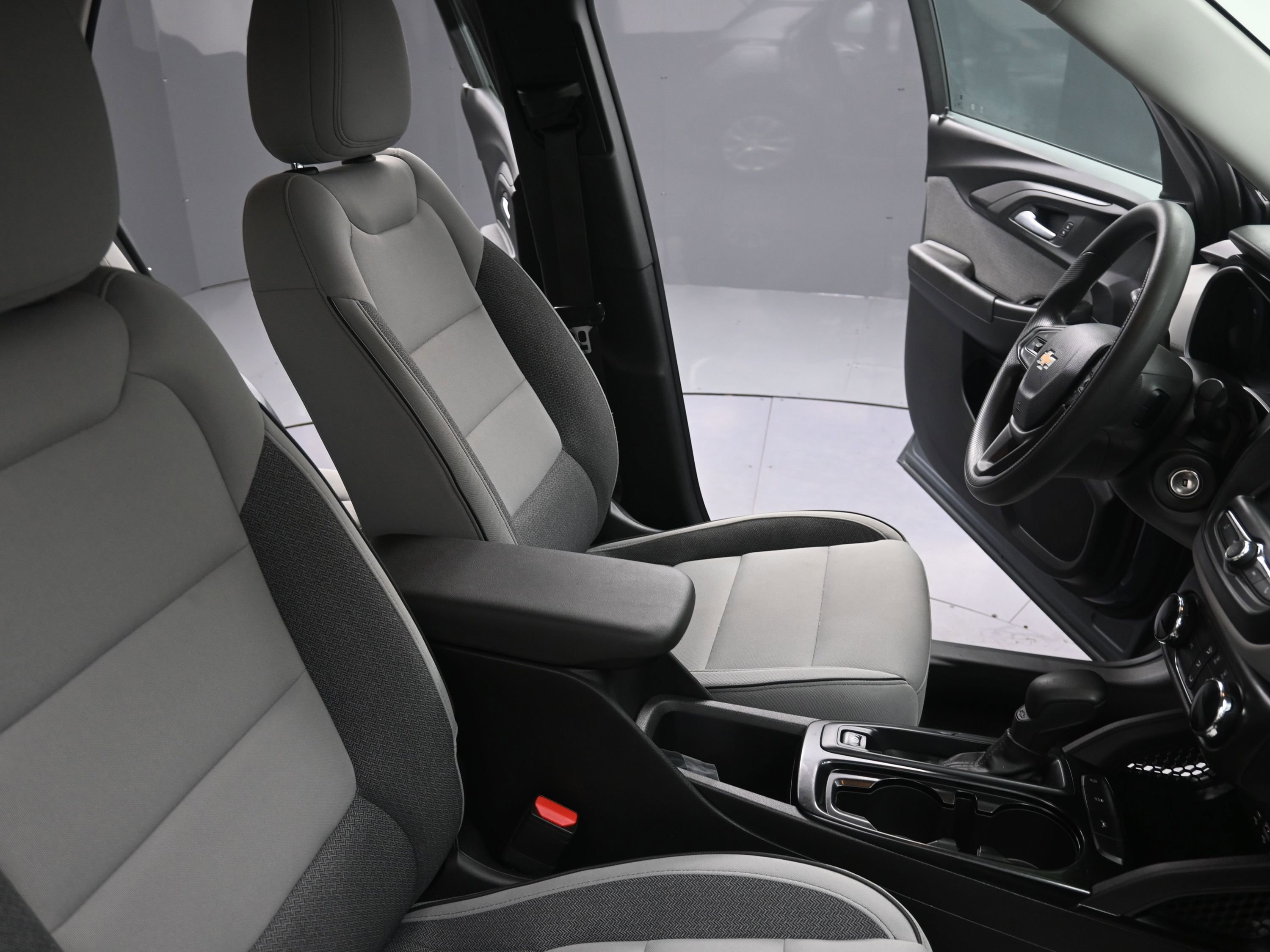 Used 2021 Chevrolet TrailBlazer LS FWD image 30