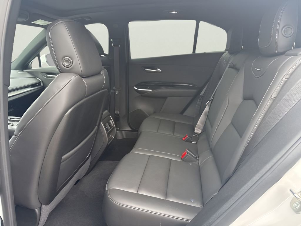 Certified 2024 Cadillac XT4 Luxury w/ Cold Weather Package image 16