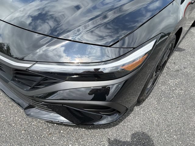 New 2026 Hyundai Elantra SEL Sport FWD image 40