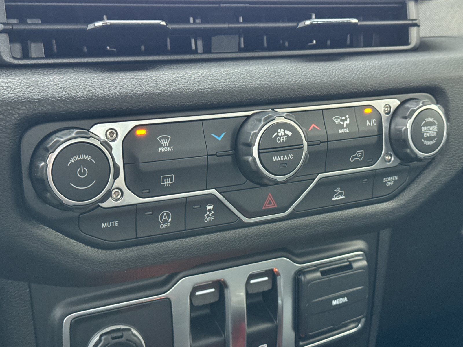 New 2026 Jeep Wrangler Sport AWD/4WD image 20