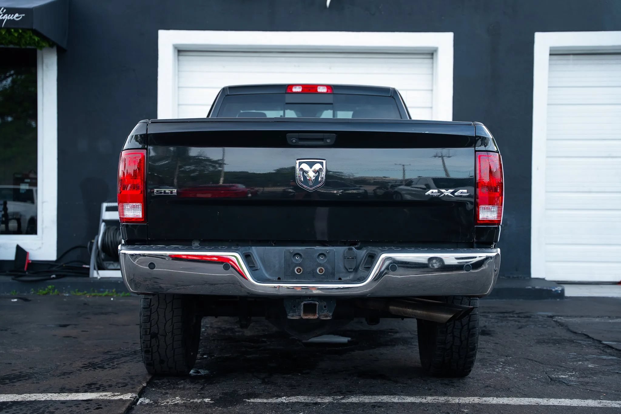 Used 2018 RAM 3500 SLT w/ Snow Chief Group AWD/4WD image 5