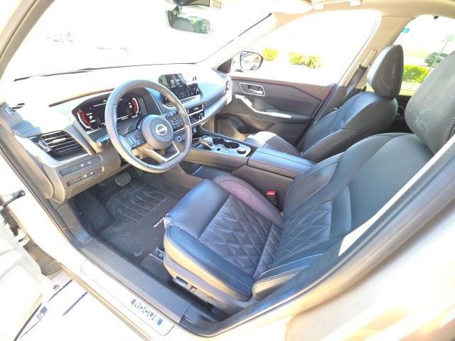 Used 2023 Nissan Rogue Platinum w/ Platinum Premium Package AWD/4WD image 12