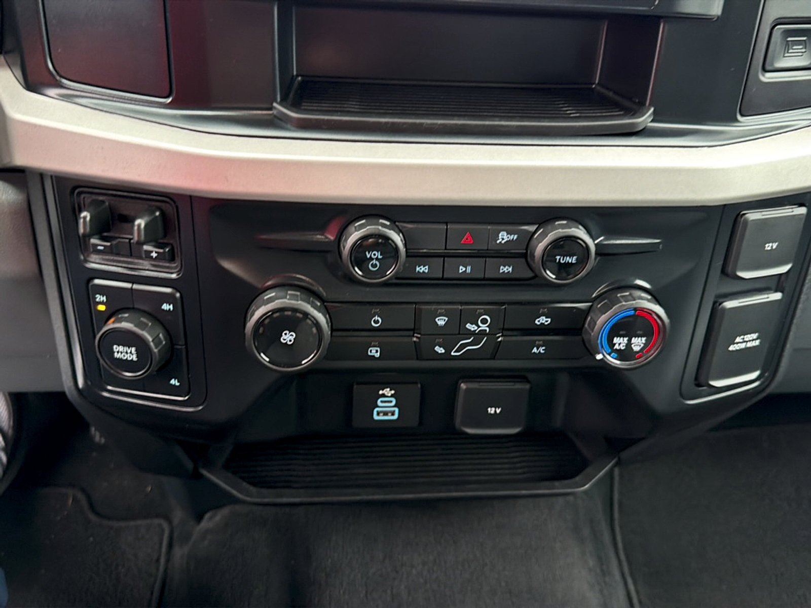 Used 2026 Ford F250 XLT AWD/4WD image 13