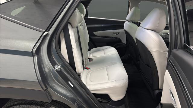 Used 2024 Hyundai Tucson Limited image 25