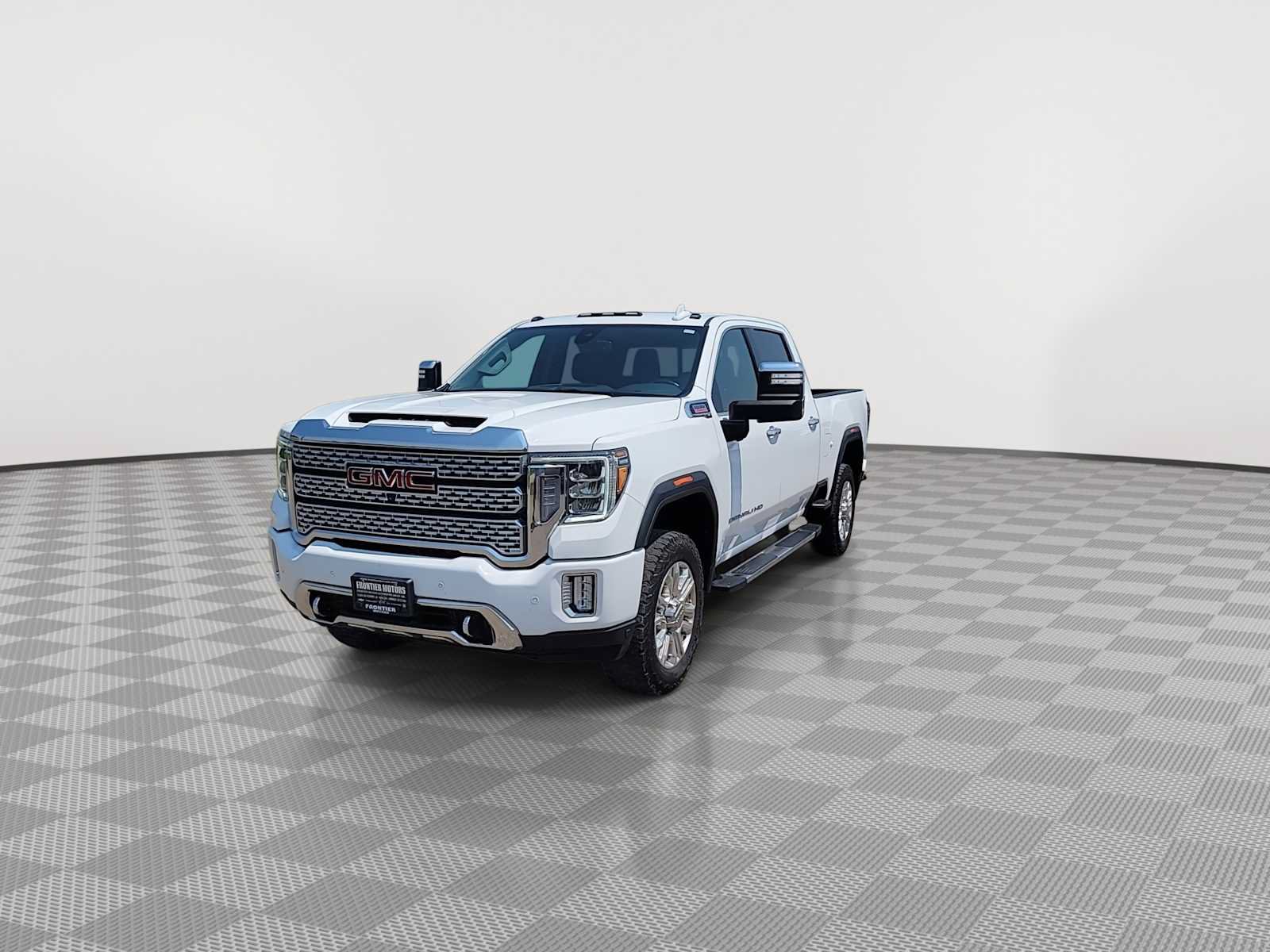Used 2023 GMC Sierra 2500 Denali AWD/4WD image 3