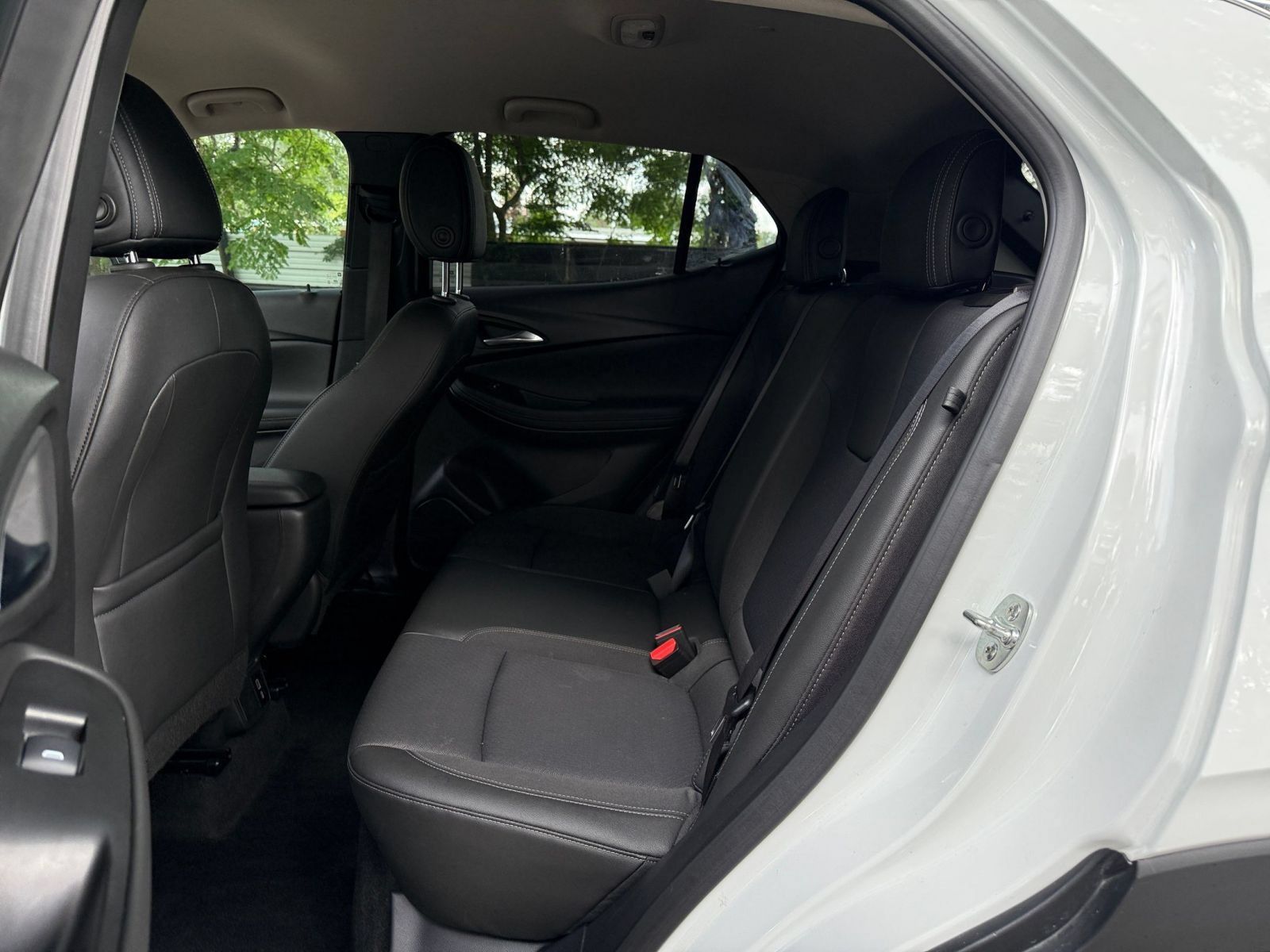 Used 2025 Buick Encore GX Preferred FWD image 36