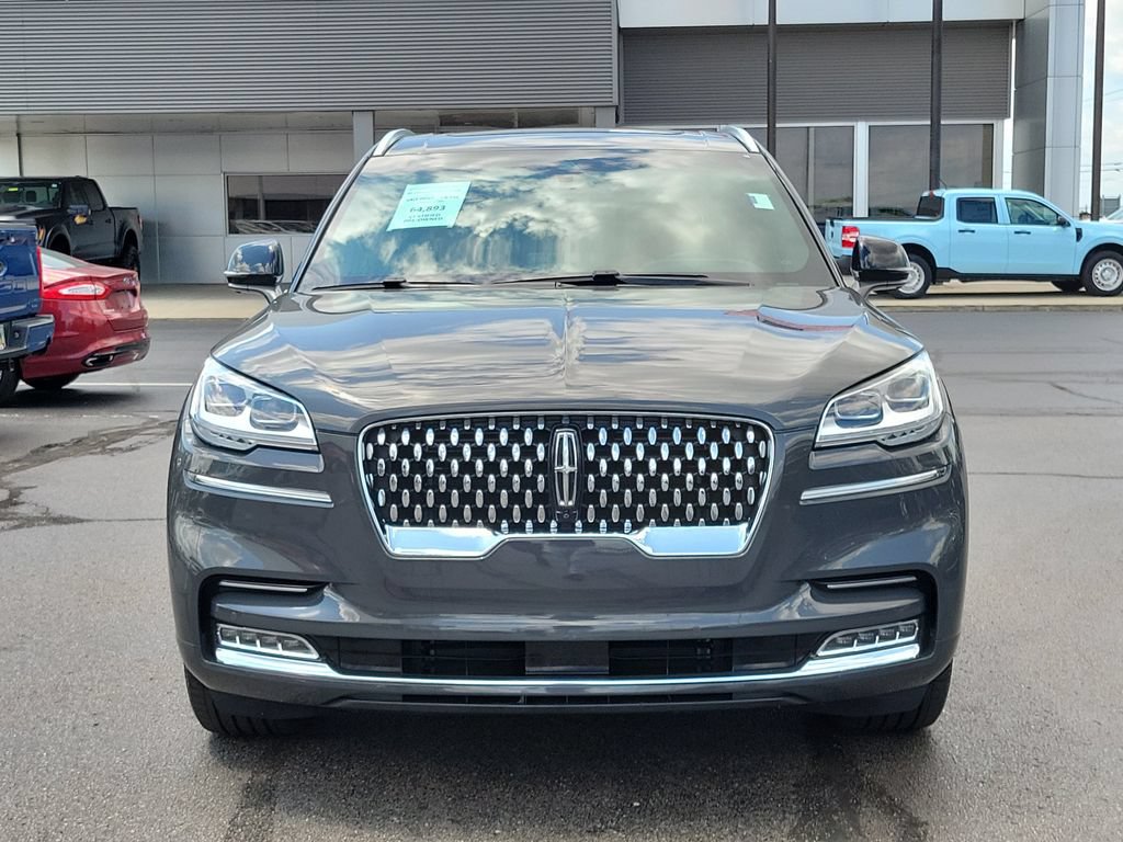Certified 2024 Lincoln Aviator Black Label w/ Class IV Trailer Tow Package AWD/4WD image 2