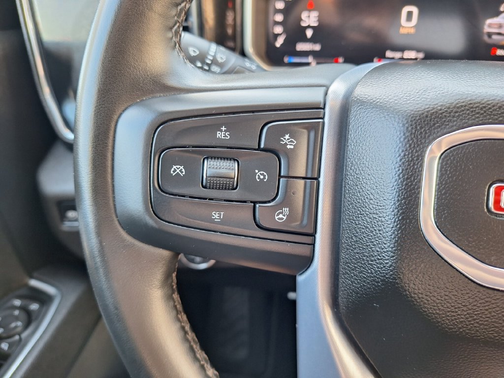 Used 2026 GMC Sierra 1500 SLT AWD/4WD image 17