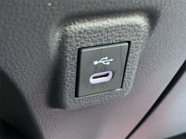 Used 2025 Toyota Corolla LE image 27