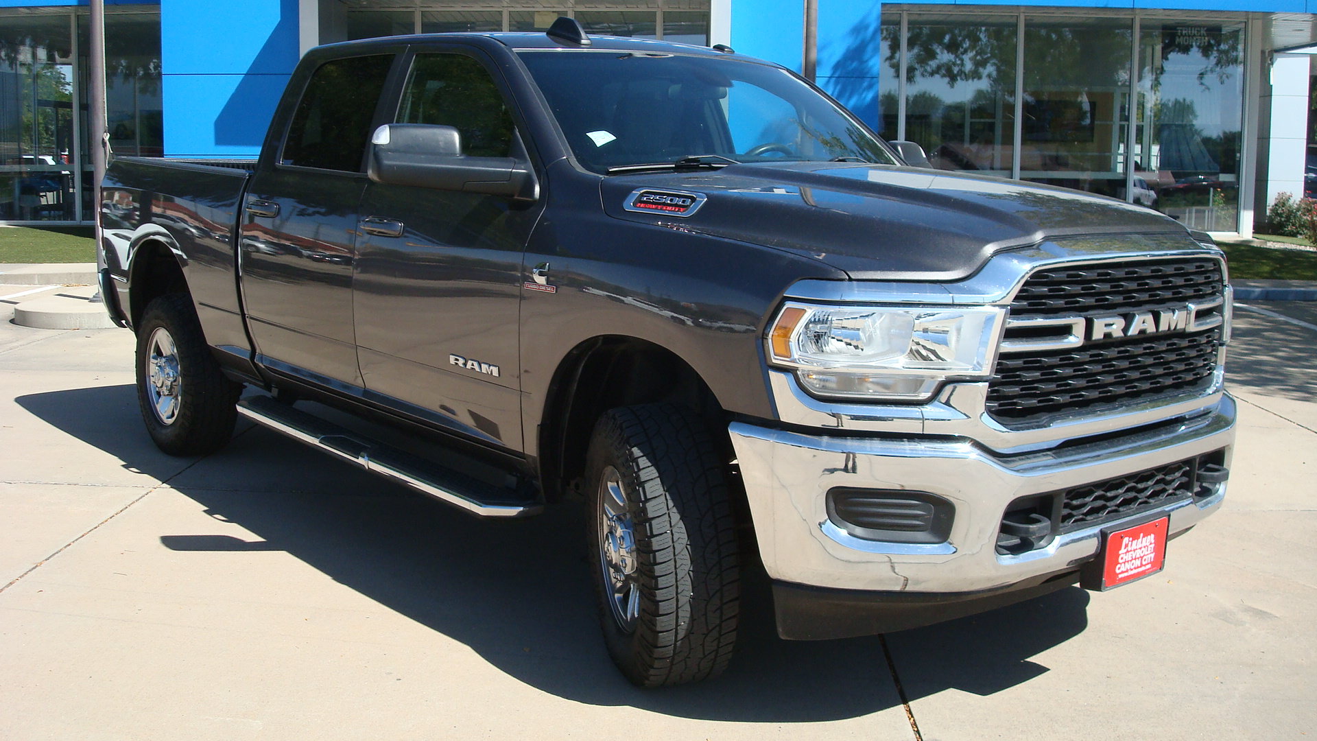 Used 2022 RAM 2500 Big Horn AWD/4WD image 3