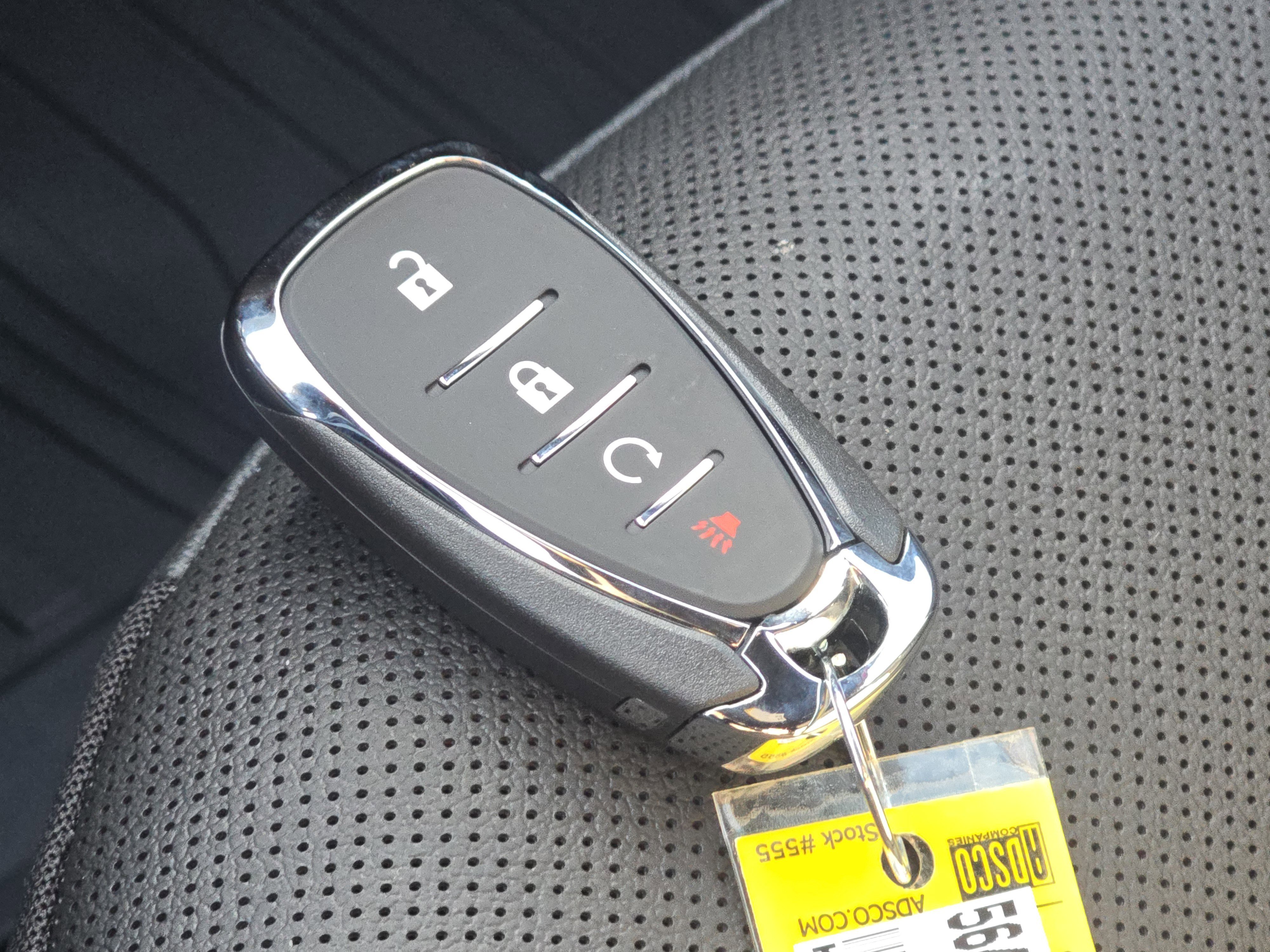 New 2026 Chevrolet Trax RS w/ Driver Confidence Package image 32