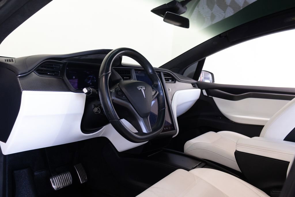 Used 2018 Tesla Model X 75D AWD/4WD image 18