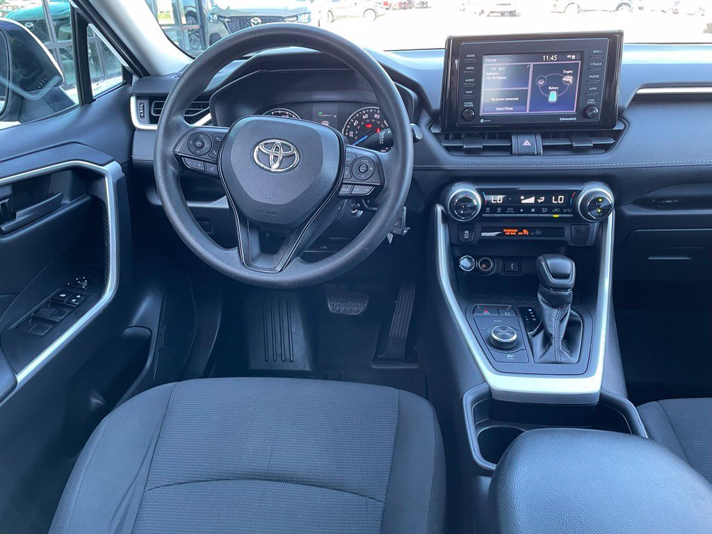 Used 2021 Toyota RAV4 LE w/ Carpet Mat Package (TMS) AWD/4WD image 18