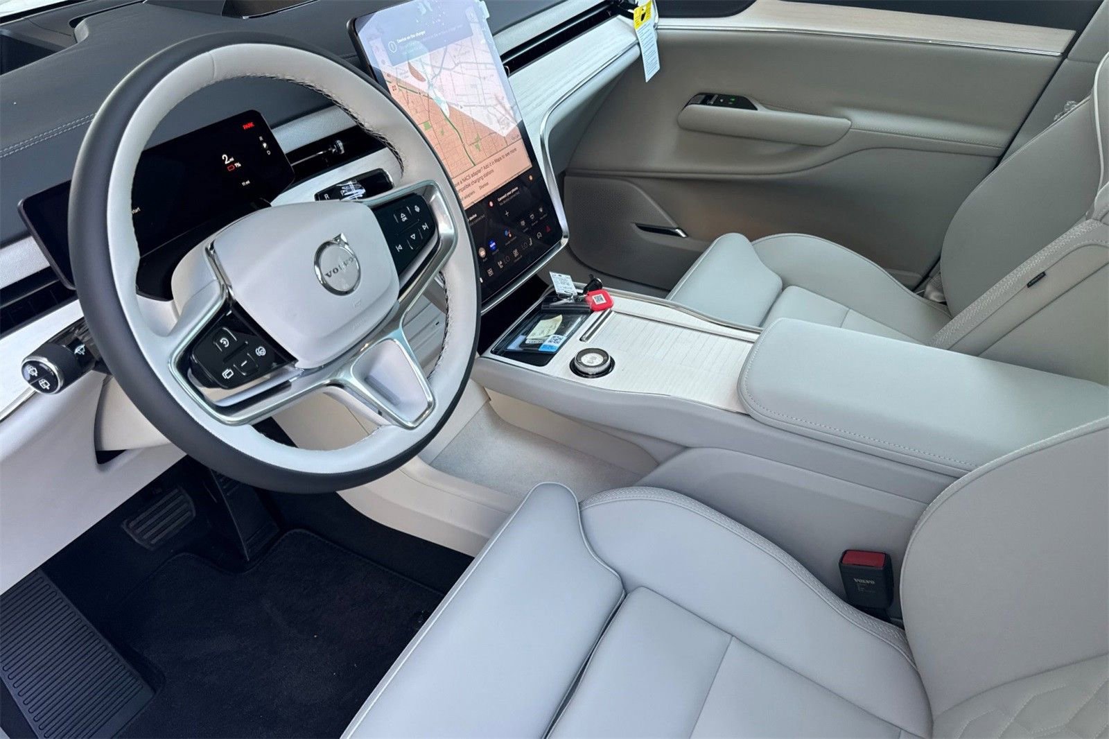 New 2025 Volvo EX90 Plus image 11