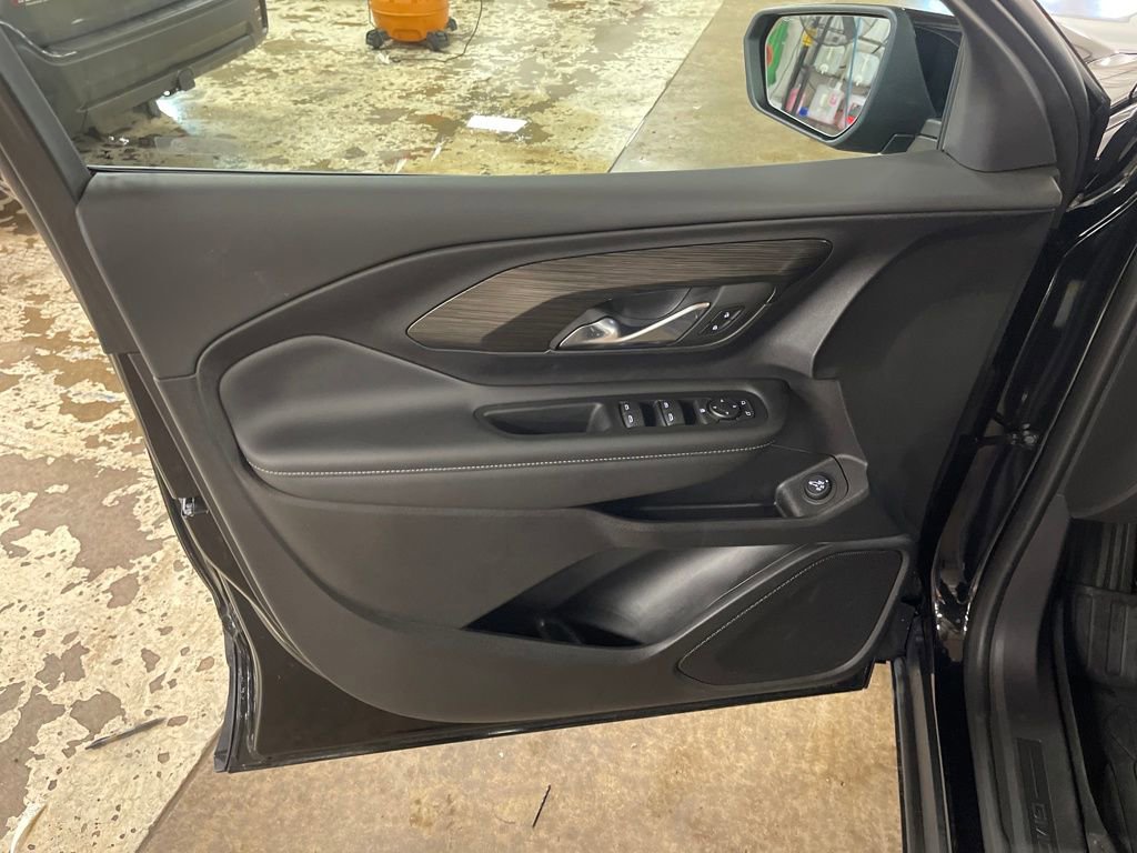 Certified 2024 GMC Terrain SLE w/ Driver Convenience Package image 11