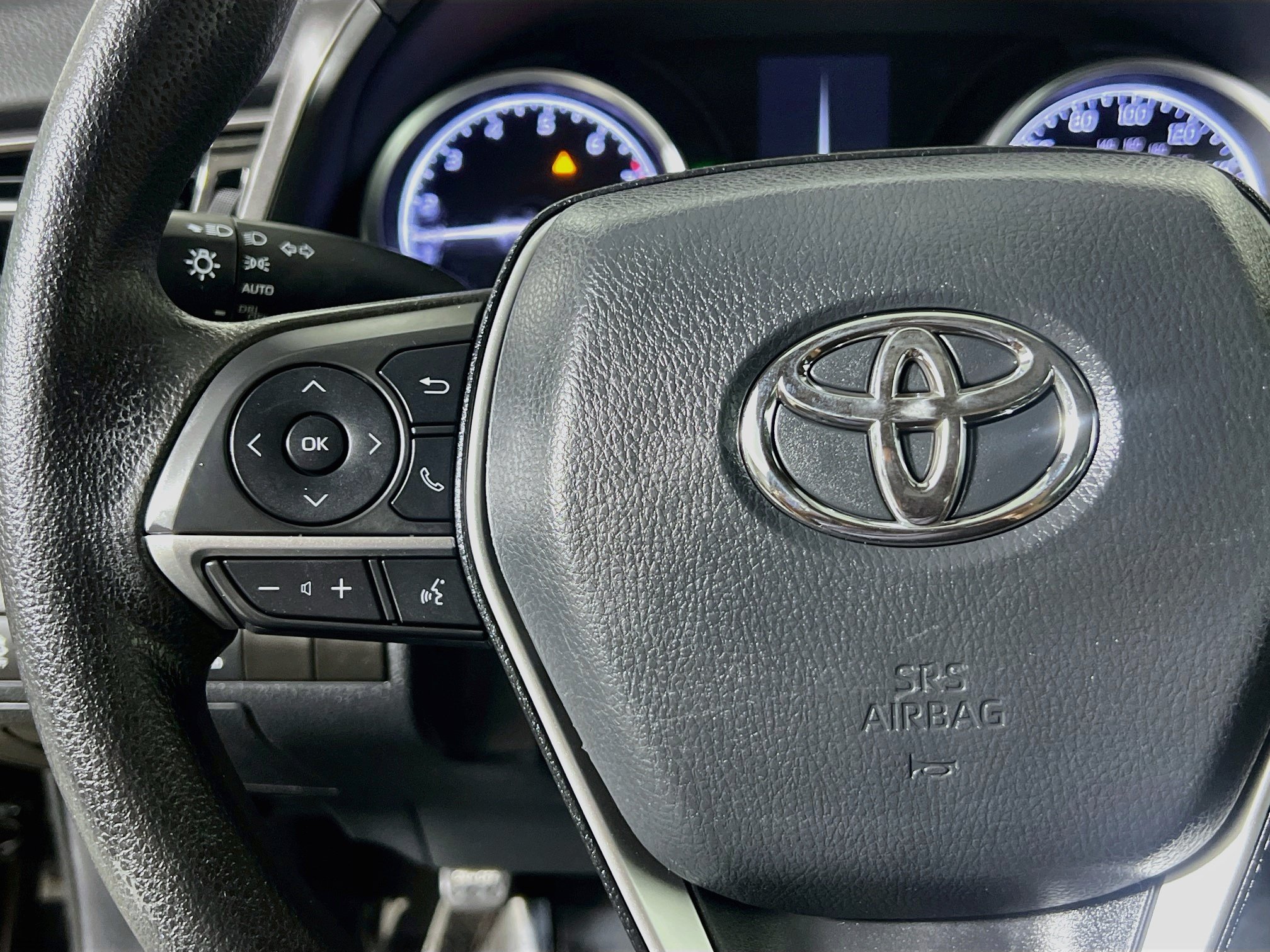Used 2024 Toyota Camry LE w/ Convenience Package FWD image 19