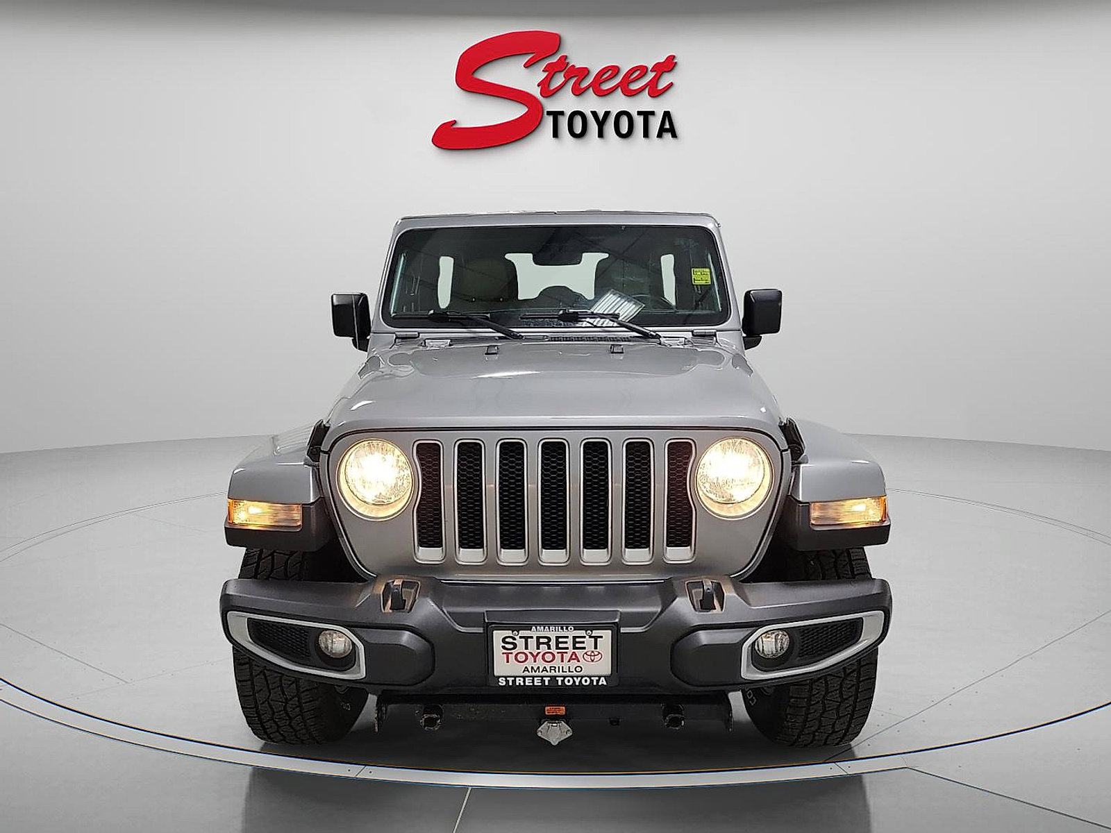 Used 2018 Jeep Wrangler Unlimited Sahara image 6