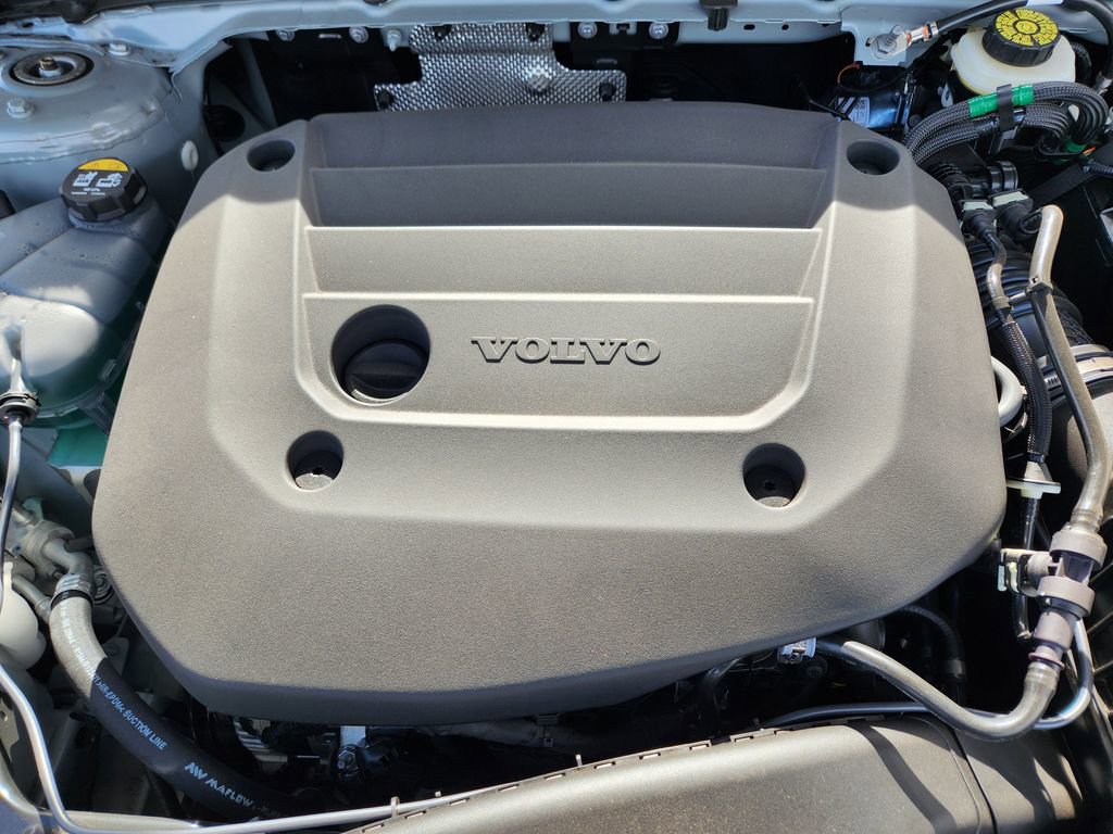 New 2026 Volvo XC40 B5 Plus w/ Protection Package Premier image 20