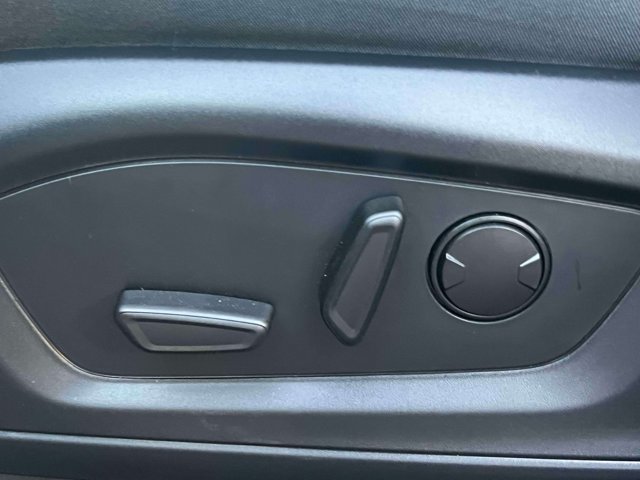 Used 2026 Ford Explorer Active AWD/4WD image 24