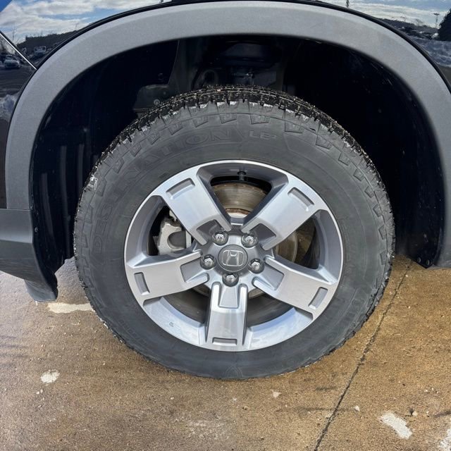 Certified 2025 Honda Ridgeline RTL image 9