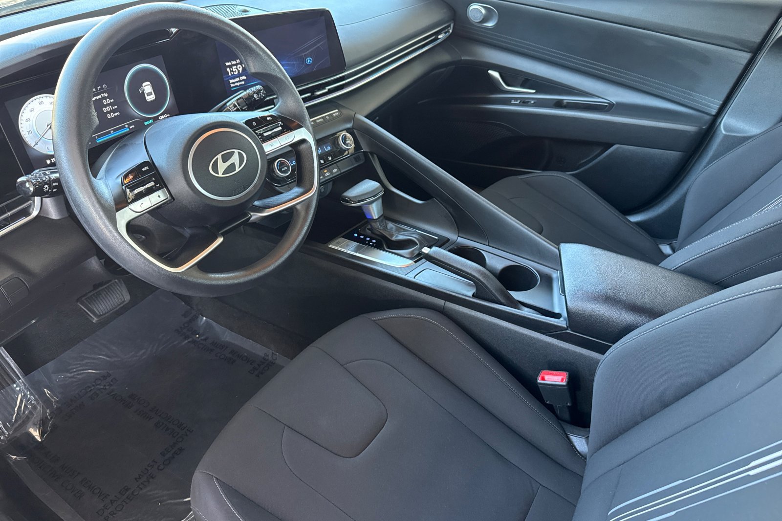 Used 2024 Hyundai Elantra SEL FWD image 5