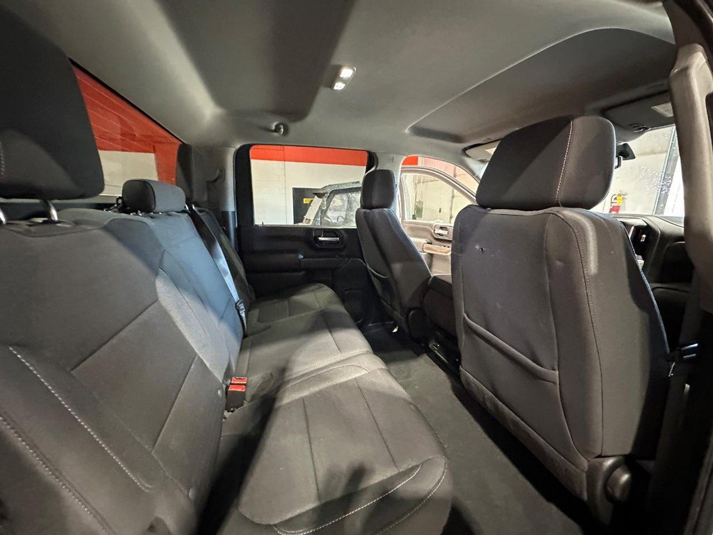 Used 2022 Chevrolet Silverado 3500 LT w/ Remote Start Package AWD/4WD image 19