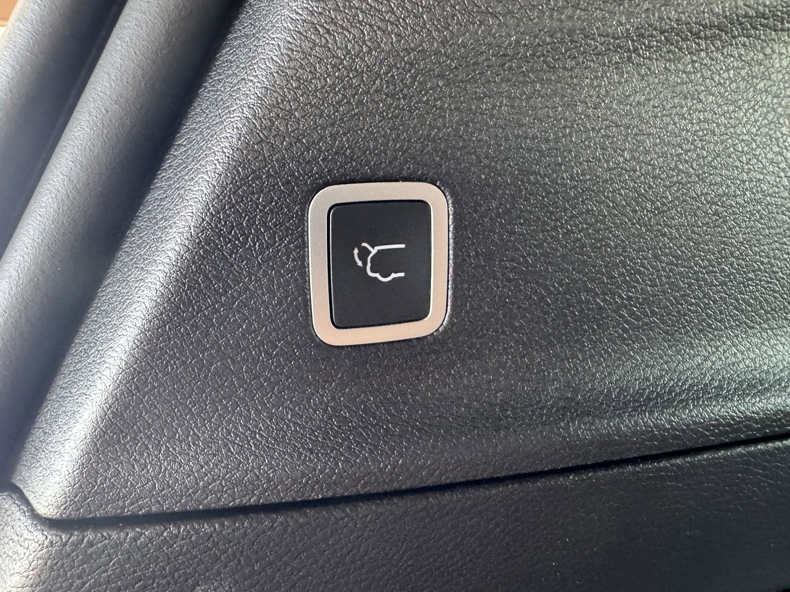 New 2026 Chrysler Pacifica Select image 33